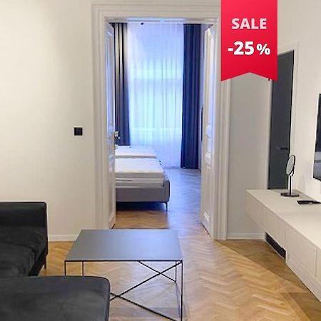 Capitol Deluxe Apartment Прага Экстерьер фото